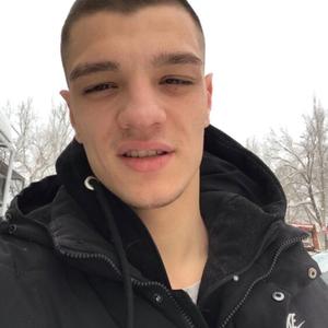 Виталий, 25 лет, Саратов