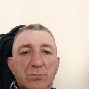 Виталик, 58 лет, Владикавказ