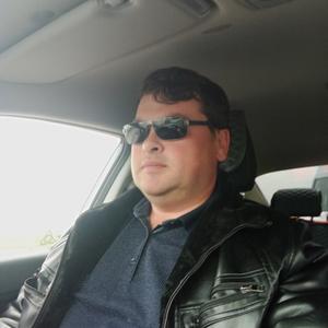 Парни в Новокубанске: Виталий, 41 - ищет девушку из Новокубанска