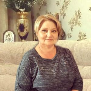 Девушки в Смоленске: Людмила, 57 - ищет парня из Смоленска