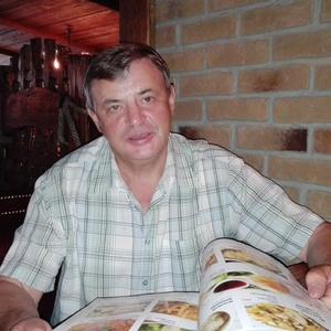 Парни в Санкт-Петербурге: Александр, 68 - ищет девушку из Санкт-Петербурга