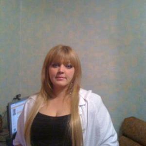Девушки в Ставрополе: Елена Капустина, 44 - ищет парня из Ставрополя