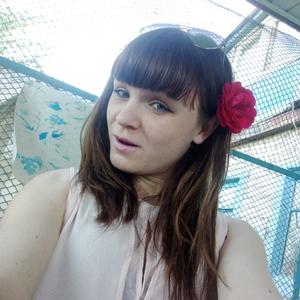 Девушки в Тольятти: Серафима Петровская, 29 - ищет парня из Тольятти