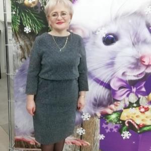 Девушки в Пугачеве: Наталья, 52 - ищет парня из Пугачева