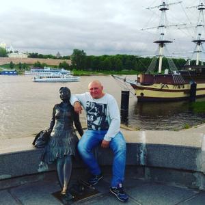Парни в Великий Новгороде: Иаковмихайлович, 50 - ищет девушку из Великий Новгорода
