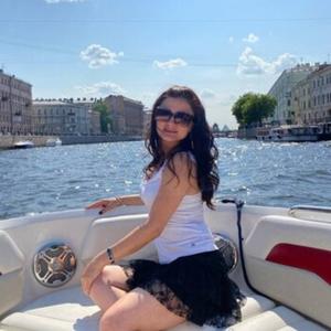 Девушки в Санкт-Петербурге: Алеся, 37 - ищет парня из Санкт-Петербурга