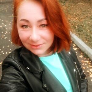 Девушки в Новокузнецке: Yulya, 42 - ищет парня из Новокузнецка