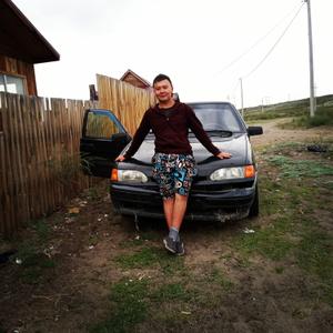 Парни в Кызыле: Руслан, 19 - ищет девушку из Кызыла