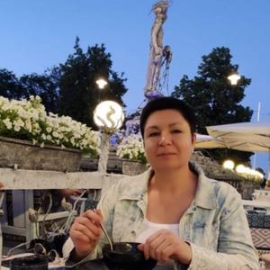 Девушки в Липецке: Елена, 46 - ищет парня из Липецка