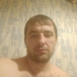 Парни в Гатчине: Сергей, 36 - ищет девушку из Гатчины