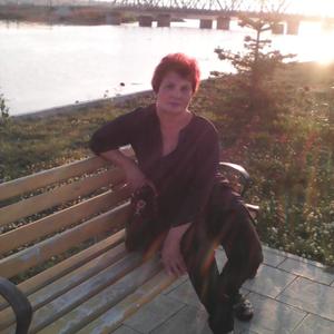 Девушки в Сызрани: Галина, 66 - ищет парня из Сызрани