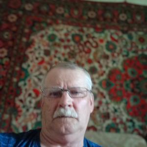 Анатолий, 69 лет, Екатеринбург