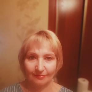 Девушки в Томске: Татьяна, 65 - ищет парня из Томска
