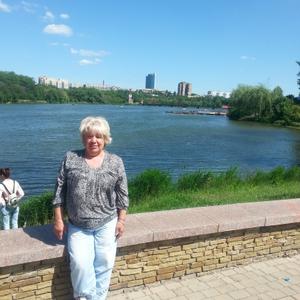 Девушки в Донецке: Люся, 73 - ищет парня из Донецка