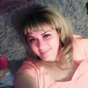 Девушки в Черногорске: Елена, 42 - ищет парня из Черногорска