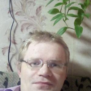 Парни в Гатчине: Алексей Панченков, 35 - ищет девушку из Гатчины