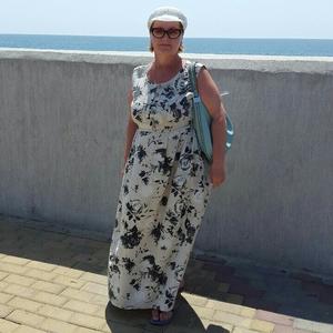 Девушки в Перми: Марина, 63 - ищет парня из Перми