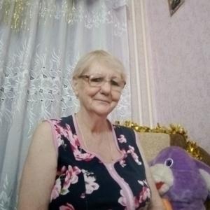 Девушки в Кузнецке: Надежда, 70 - ищет парня из Кузнецка
