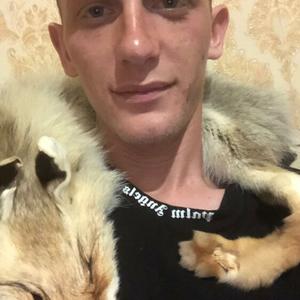Парни в Донецке: Илья, 30 - ищет девушку из Донецка
