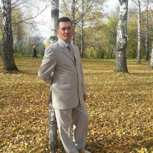 Парни в Томске: Аркадий, 62 - ищет девушку из Томска
