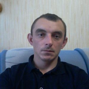 Александр, 39 лет, Новоуральск