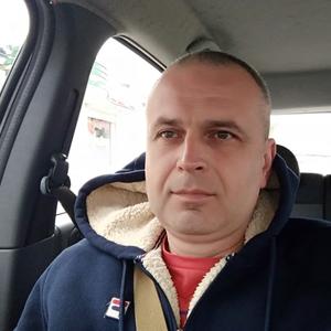 Viktor, 42 года, Умань