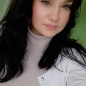 Девушки в Саратове: Дарья, 25 - ищет парня из Саратова