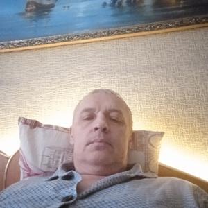 Олег, 53 года, Казань