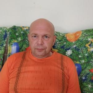 Анатолий, 54 года, Югорск