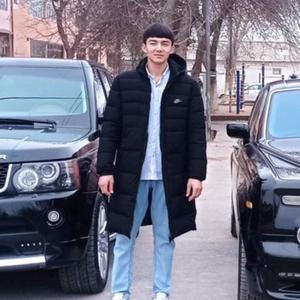 Азам, 20 лет, Владивосток