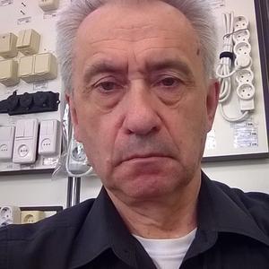 Михаил, 75 лет, Москва