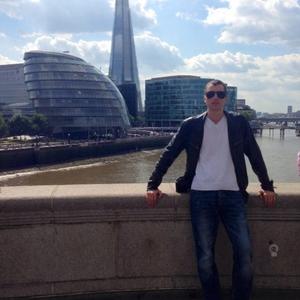 Dominykas, 29 лет, London