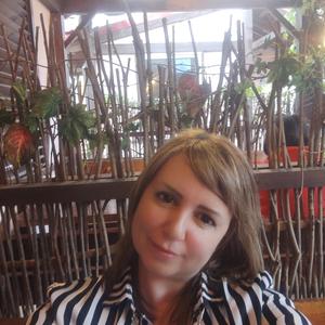 Девушки в Ульяновске: Мария, 41 - ищет парня из Ульяновска