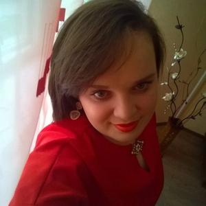 Девушки в Нижнекамске: Светлана, 31 - ищет парня из Нижнекамска