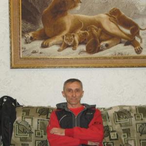Парни в Туймазы: Рустам, 51 - ищет девушку из Туймазы
