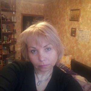 Девушки в Набережные Челны: Olga, 45 - ищет парня из Набережные Челны