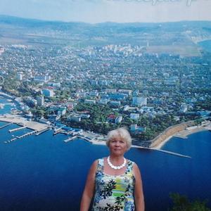 Девушки в Новокуйбышевске: Людмила, 67 - ищет парня из Новокуйбышевска