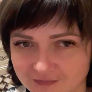 Девушки в Нижневартовске: Наталья, 42 - ищет парня из Нижневартовска