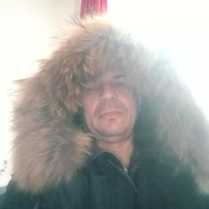 Парни в Владивостоке: Идрис, 54 - ищет девушку из Владивостока