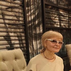 Девушки в Казани (Татарстан): Ирина, 65 - ищет парня из Казани (Татарстан)