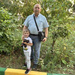 Парни в Саратове: Александр, 62 - ищет девушку из Саратова