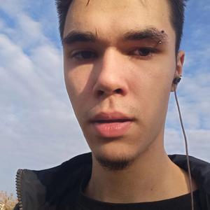 Артём, 19 лет, Красноярск