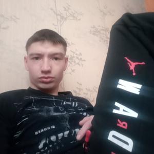 Владислав, 24 года, Сарапул