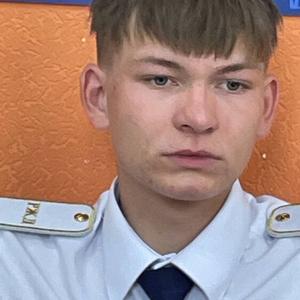Артём, 18 лет, Новосибирск