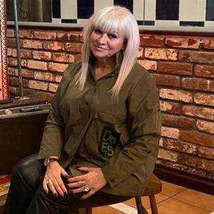 Марина, 46 лет, Казань
