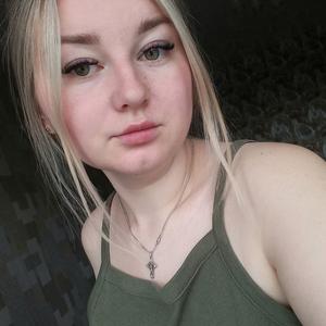 Девушки в Кемерово: Дарья, 22 - ищет парня из Кемерово