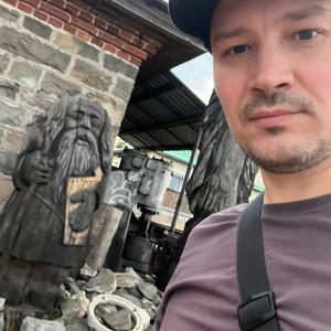 Парни в Череповце: Антон, 41 - ищет девушку из Череповца