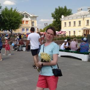 Девушки в Нижний Новгороде: Ирина, 43 - ищет парня из Нижний Новгорода