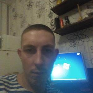 Андрей, 32 года, Омутнинск