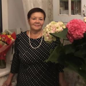 Юлия, 65 лет, Санкт-Петербург